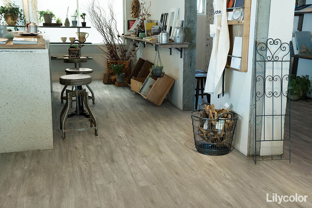 LYT84084 LYT84085 シャビーオーク [150×914.4×2.5㎜] リリカラ フロア