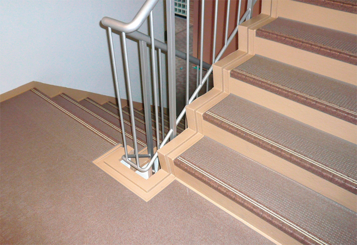 タキロン　タキステップ　3枚 タキロンシーアイ 防滑性階段用シート タキステップ3S【縞鋼板制